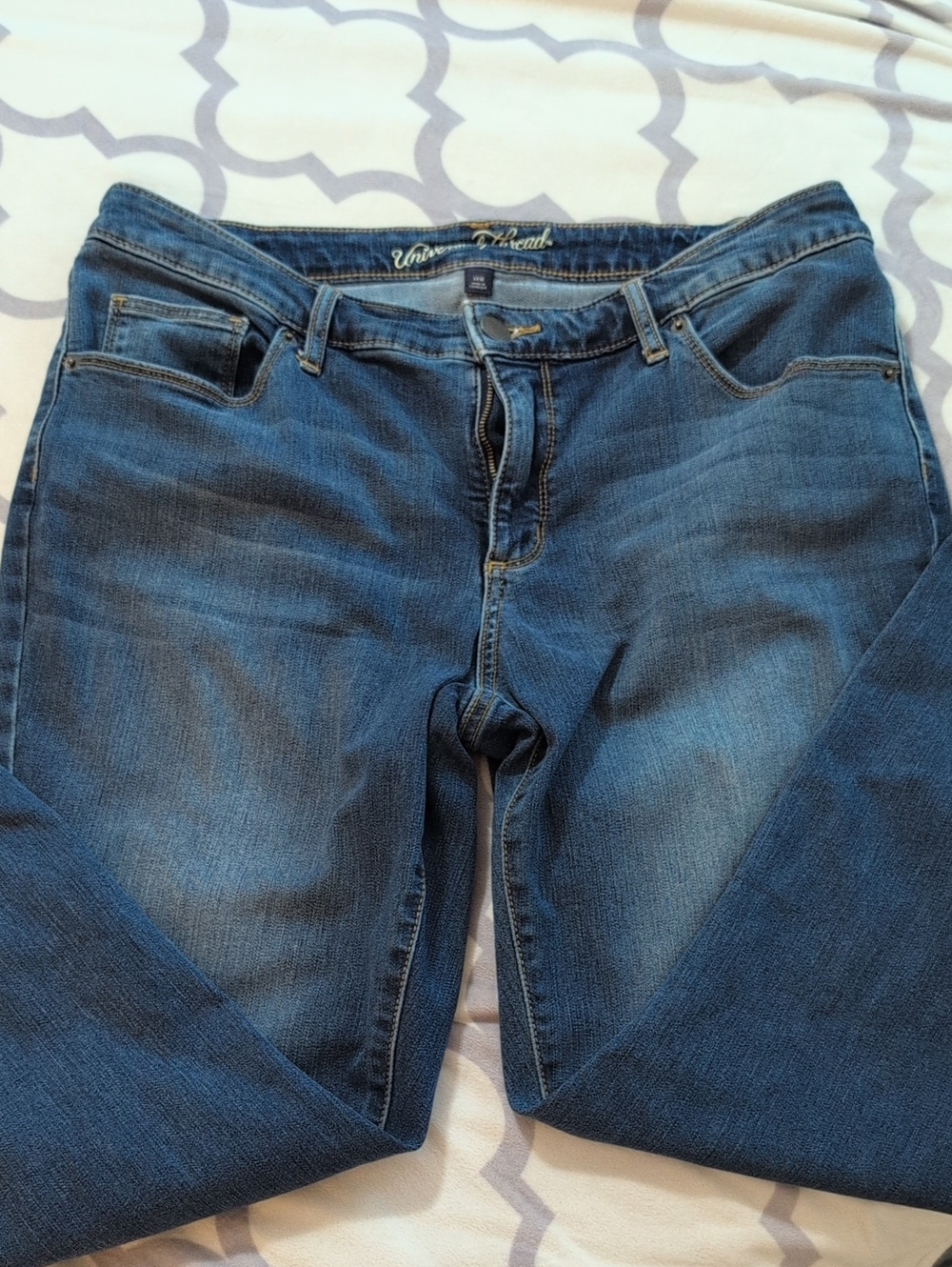 Universal Thread Classic Straight-Leg Dark Blue Denim Jeans